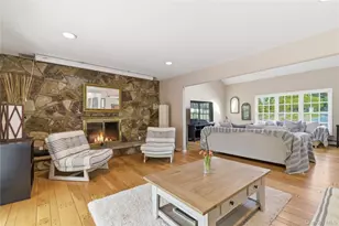 12 Pond Dr, Syosset, NY 11791 - Photo 5