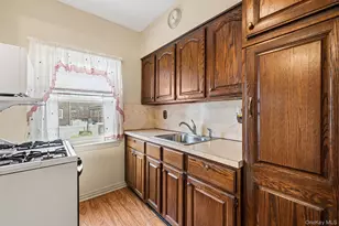 58-55 79th St, Middle Village, NY 11379 - Photo 11