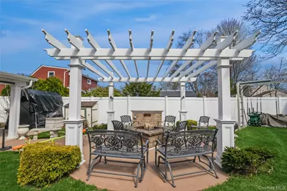 59 Center Street, Ronkonkoma, NY 11779 - Photo 21