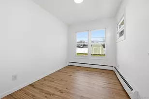 34 Croydon Rd, Amityville, NY 11701 - Photo 9