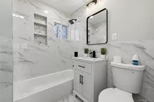 34 Croydon Rd, Amityville, NY 11701 - Photo 15