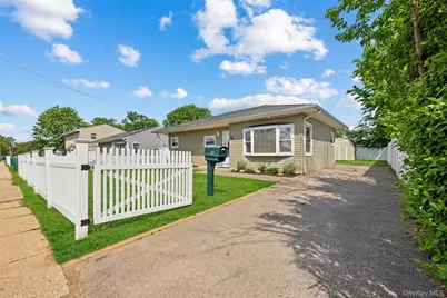 34 Croydon Road, Amityville, NY 11701 - Photo 23