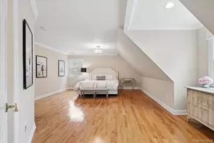 9 Red Creek Cir, Hampton Bays, NY 11946 - Photo 27