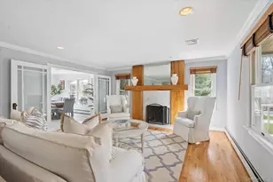 9 Red Creek Cir, Hampton Bays, NY 11946 - Photo 5