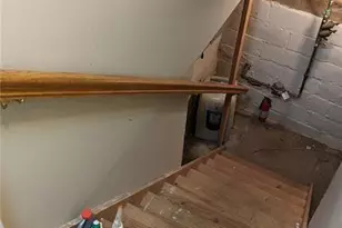 16 Nelson Ave, Hicksville, NY 11801 - Photo 11