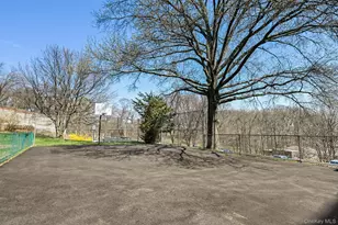 98 Dehaven Dr, Yonkers, NY 10703 - Photo 29