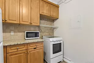 90 Main St, Westhampton Beach, NY 11978 - Photo 11