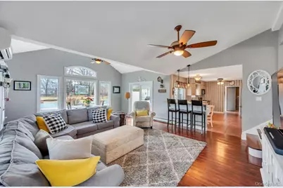 68 Hill Drive, Bohemia, NY 11716 - Photo 13