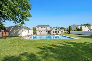 68 Hill Dr, Bohemia, NY 11716 - Photo 35