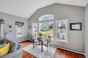 68 Hill Dr, Bohemia, NY 11716 - Photo 15