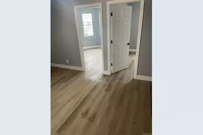 65-45 Admiral Avenue, Middle Village, NY 11379 - Photo 7
