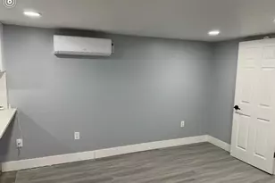 65-45 Admiral Ave, Middle Village, NY 11379 - Photo 13