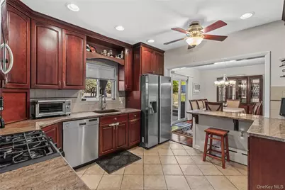 35 Lispenard Avenue, New Rochelle, NY 10801 - Photo 5