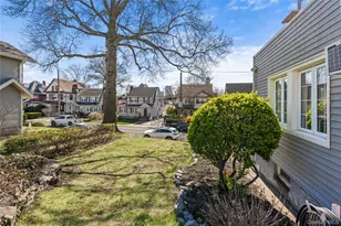 35 Lispenard Ave, New Rochelle, NY 10801 - Photo 35