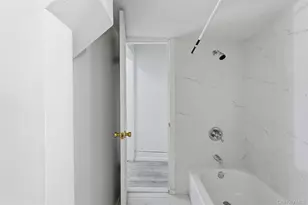 11 Aka 13 Lincoln Terrace, Yonkers, NY 10701 - Photo 13