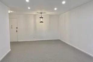 740 E Broadway, Long Beach, NY 11561 - Photo 9