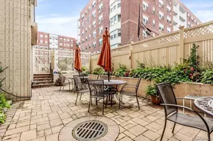 740 E Broadway, Long Beach, NY 11561 - Photo 27