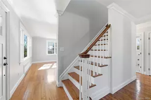 46 S Ireland Pl, Amityville, NY 11701 - Photo 17