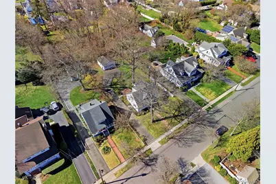 46 S Ireland Place, Amityville, NY 11701 - Photo 39