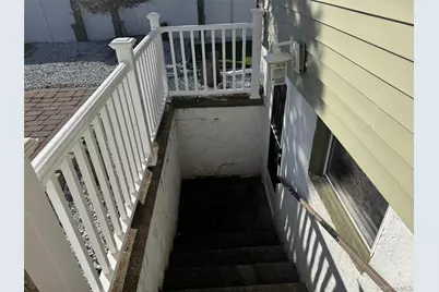 50 Wood Street, Lynbrook, NY 11563 - Photo 33