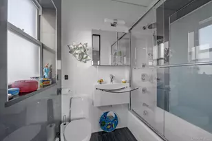 21-70 31st St, Astoria, NY 11105 - Photo 9