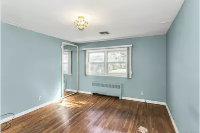 11 Rockhill Road, East Hills, NY 11577 - Photo 17