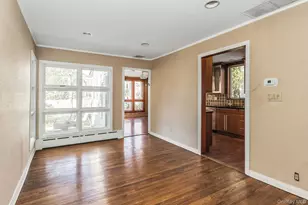 11 Rockhill Rd, East Hills, NY 11577 - Photo 7