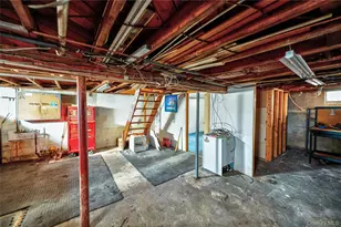 157 Hawthorne St, Mastic, NY 11950 - Photo 13