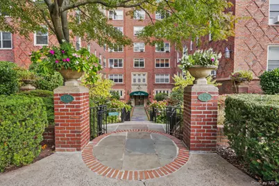 250 Bronxville Road #2G, Bronxville, NY 10708 - Photo 1