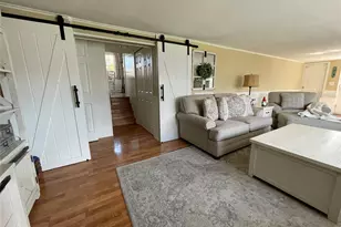 16 W Oak St, Farmingdale, NY 11735 - Photo 17