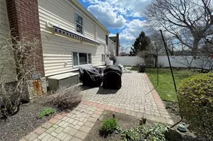 16 W Oak St, Farmingdale, NY 11735 - Photo 39