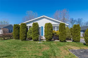 19 Biscayne Blvd, Poughkeepsie, NY 12603 - Photo 5