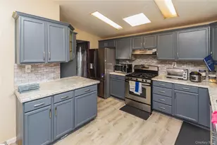 19 Biscayne Blvd, Poughkeepsie, NY 12603 - Photo 11