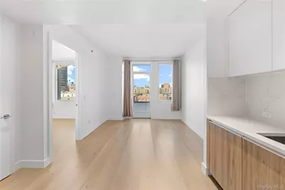 136-18 Maple Avenue #5G, Flushing, NY 11355 - Photo 1