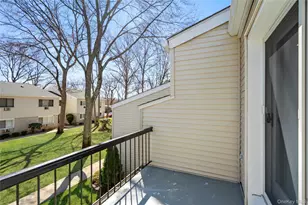 24 Richmond Blvd, Ronkonkoma, NY 11779 - Photo 23