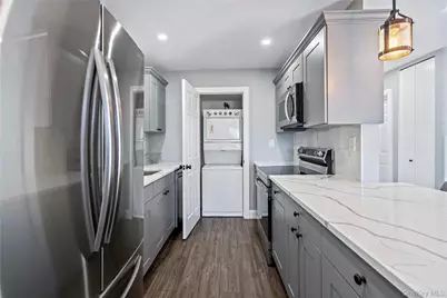 24 Richmond Boulevard #4B, Ronkonkoma, NY 11779 - Photo 9