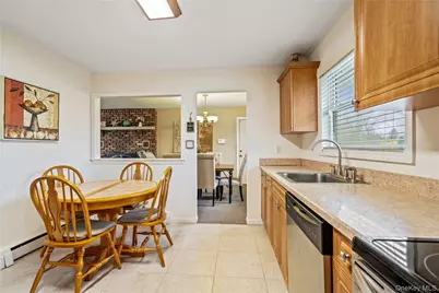 22 Forest Avenue, Port Jefferson Station, NY 11776 - Photo 15