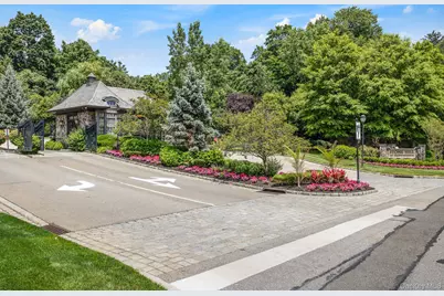 9 Earle Drive, Muttontown, NY 11791 - Photo 31