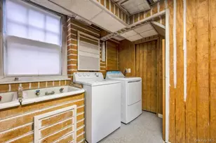 88-35 193rd St, Hollis, NY 11423 - Photo 25