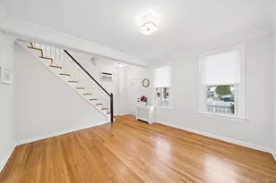 10-26 148th St, Whitestone, NY 11357 - Photo 3