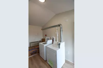 669 Broadway 9W #6, Ulster Park, NY 12487 - Photo 9