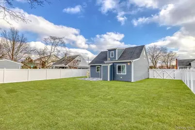 2327 Volante Place, Westbury, NY 11590 - Photo 13