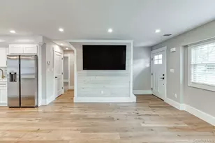 2327 Volante Pl, Westbury, NY 11590 - Photo 3