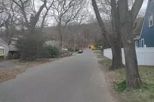 15 Ketcham Pl, Melville, NY 11747 - Photo 19