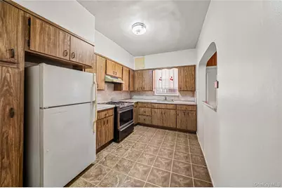 3927 57th Street, Woodside, NY 11377 - Photo 3