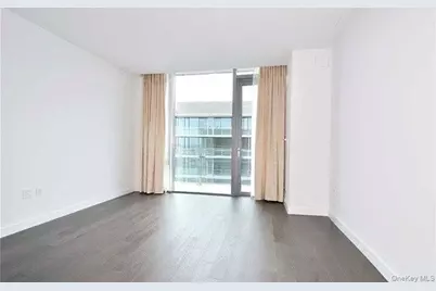 131-05 40th Road #10T, Flushing, NY 11354 - Photo 3