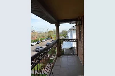 13-31 209th St, Bayside, NY 11360 - Photo 21