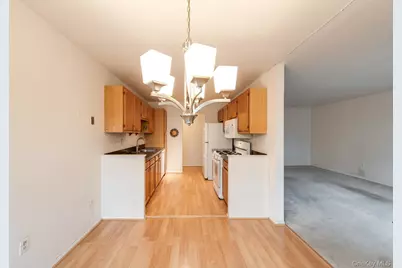 3 Hook Road #15D, Poughkeepsie, NY 12601 - Photo 11