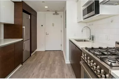 39-16 Prince Street #7E, Flushing, NY 11354 - Photo 9