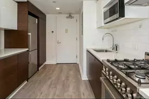 39-16 Prince St, Flushing, NY 11354 - Photo 9